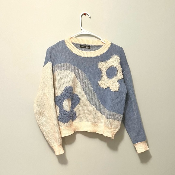 🍭 3/$15 blue & pink soft teddy retro boho flower sweater - Picture 5 of 11